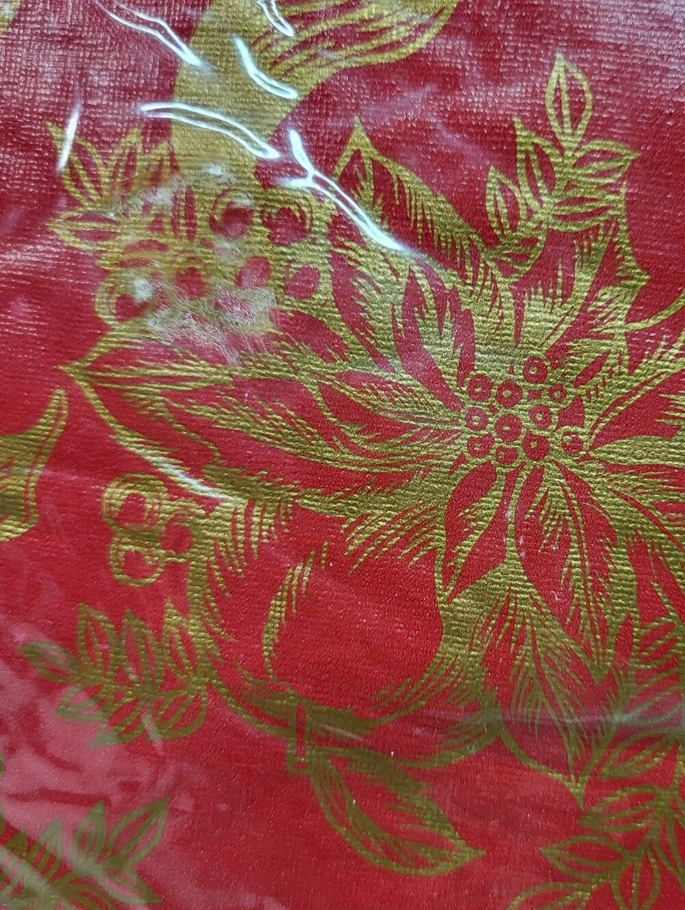 Town & Country Christmas TABLECLOTH 52